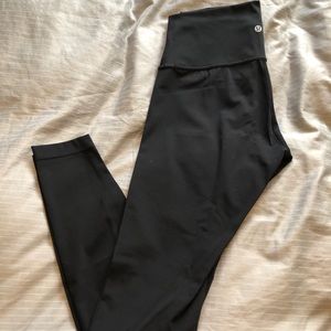 Lululemon size 8 SOLID BLACK!!
